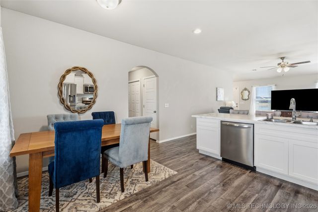 7403 E 145th Street North, Collinsville, OK 74021