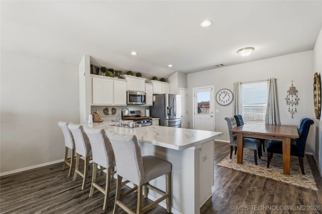 7403 E 145th Street North, Collinsville, OK 74021