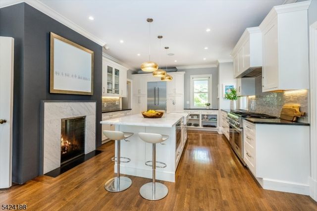 49 Highland Ave, Montclair Twp., NJ 07042
