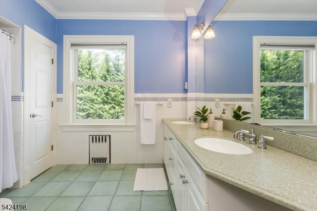 49 Highland Ave, Montclair Twp., NJ 07042