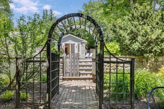 49 Highland Ave, Montclair Twp., NJ 07042