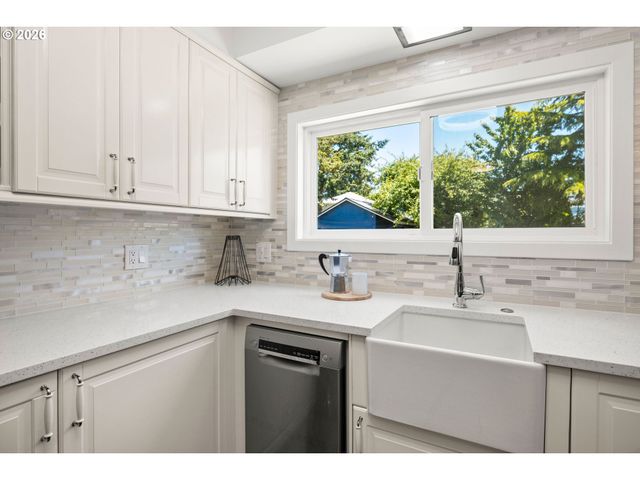 6612 Se 70th Ave, Portland, OR 97206