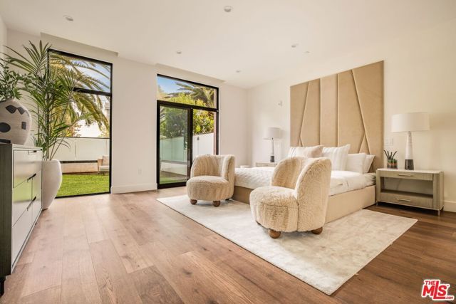 425 N Palm Drive 103, Beverly Hills, CA 90210