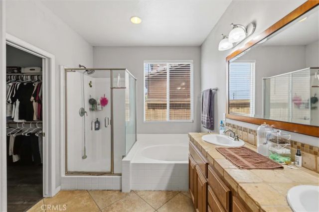 3031 Desert Moon Avenue, Rosamond, CA 93560