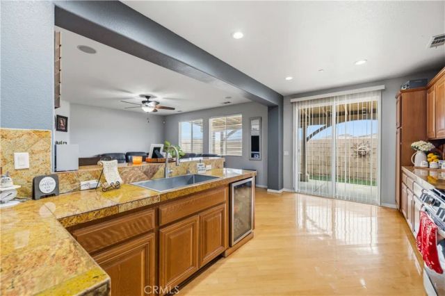 3031 Desert Moon Avenue, Rosamond, CA 93560