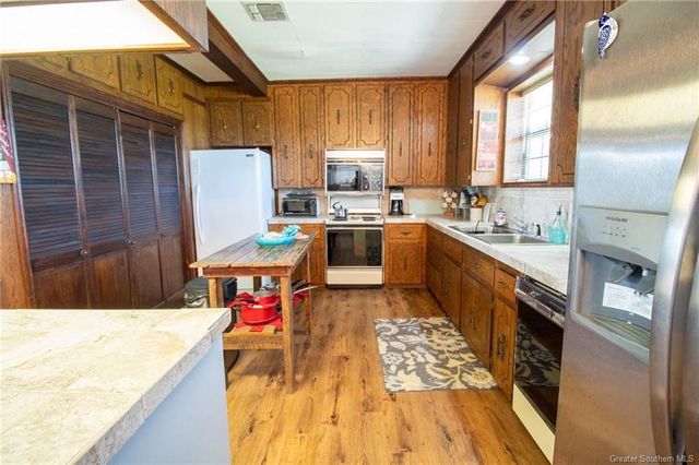 9510 Big Lake Road, Lake Charles, LA 70605