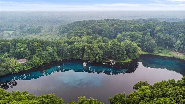 42 Lake Lacoma Drive, Perinton, NY 14534