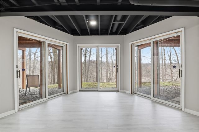 42 Lake Lacoma Drive, Perinton, NY 14534