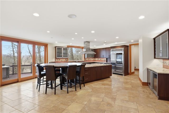 42 Lake Lacoma Drive, Perinton, NY 14534