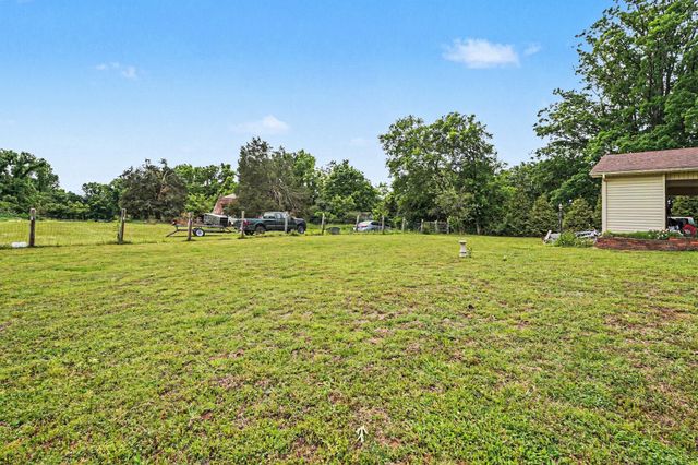 429 Menees Ln, Madison, TN 37115
