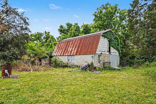 429 Menees Ln, Madison, TN 37115