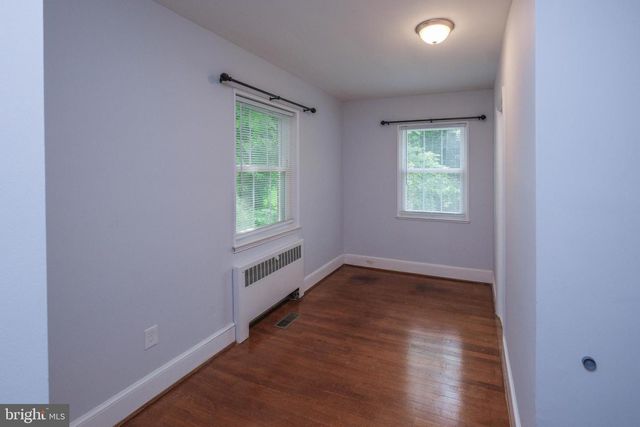 208 SALEM AVE, Front Royal, VA 22630