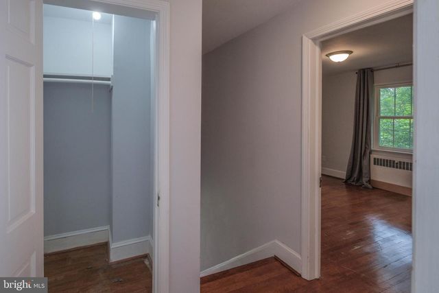 208 SALEM AVE, Front Royal, VA 22630