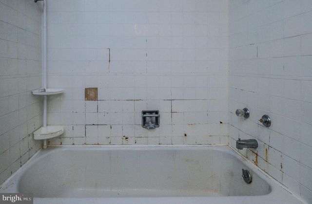 208 SALEM AVE, Front Royal, VA 22630