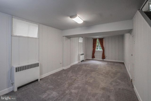 208 SALEM AVE, Front Royal, VA 22630