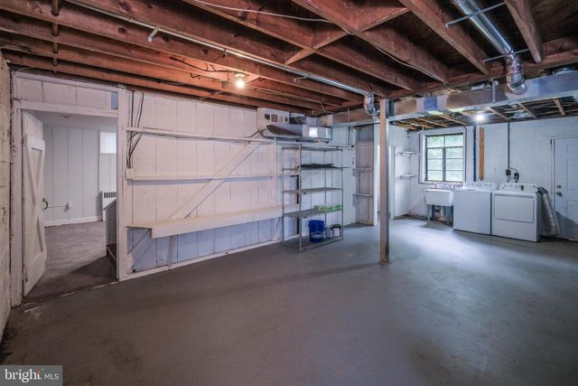 208 SALEM AVE, Front Royal, VA 22630