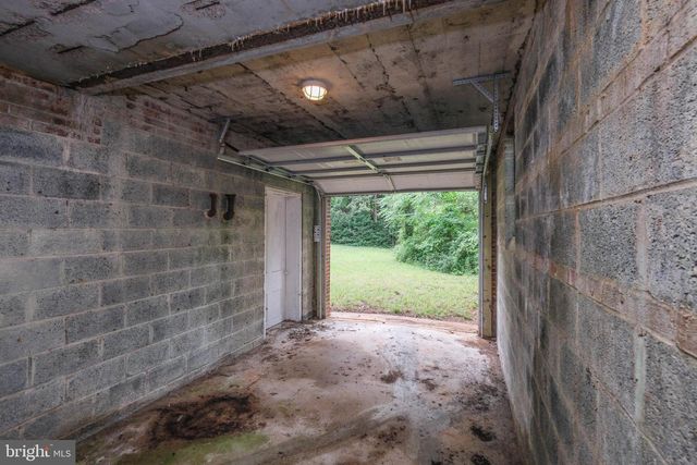 208 SALEM AVE, Front Royal, VA 22630