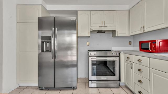 9180 Warwick Drive, Desert Hot Springs, CA 92240