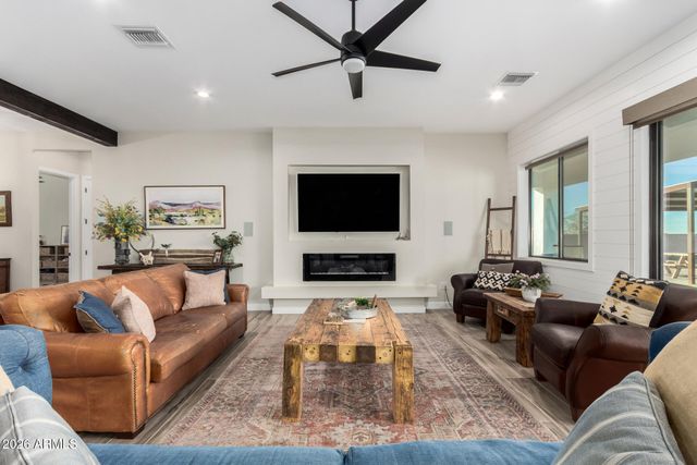 35478 N FIELDVIEW Drive, San Tan Valley, AZ 85140