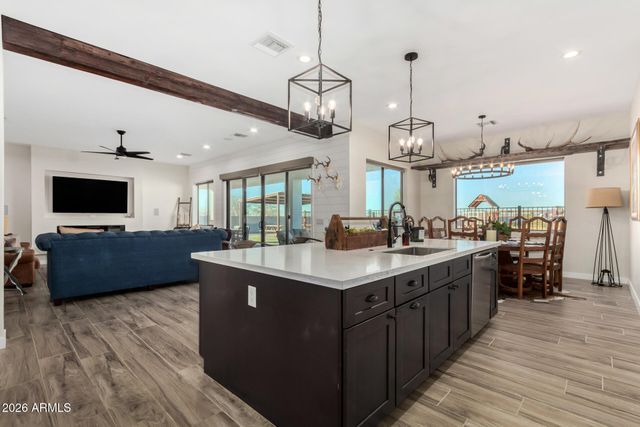 35478 N FIELDVIEW Drive, San Tan Valley, AZ 85140