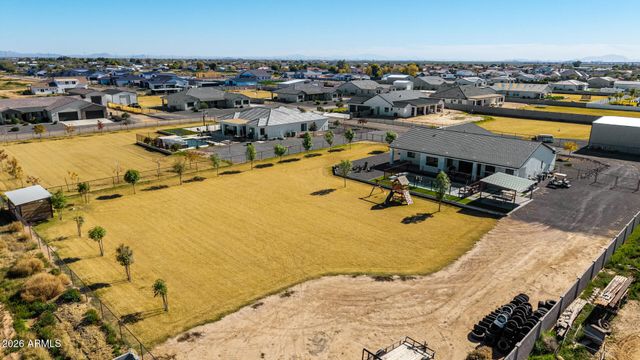 35478 N FIELDVIEW Drive, San Tan Valley, AZ 85140