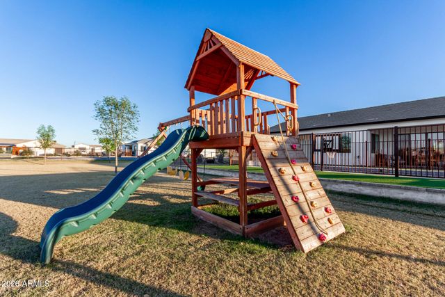 35478 N FIELDVIEW Drive, San Tan Valley, AZ 85140