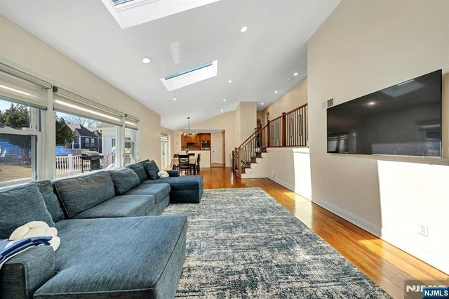 460 New Bridge Road, Bergenfield, NJ 07621