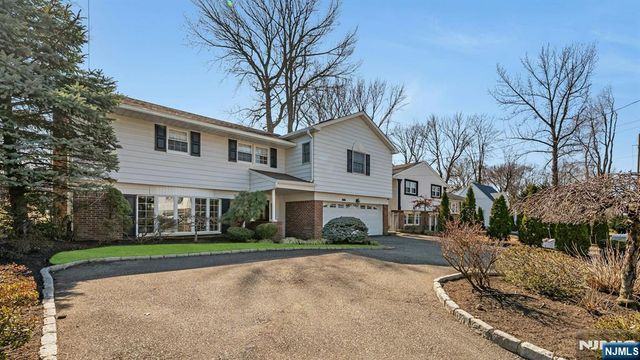 460 New Bridge Road, Bergenfield, NJ 07621