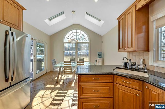 460 New Bridge Road, Bergenfield, NJ 07621