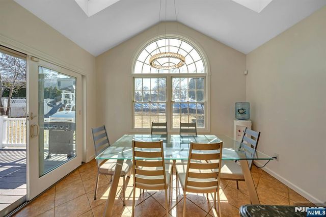 460 New Bridge Road, Bergenfield, NJ 07621