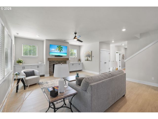 13806 Ne 102ND St, Vancouver, WA 98682