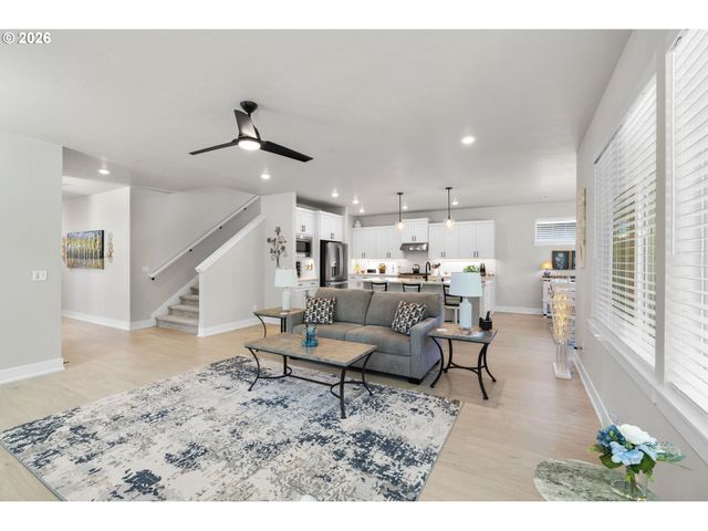 13806 Ne 102ND St, Vancouver, WA 98682