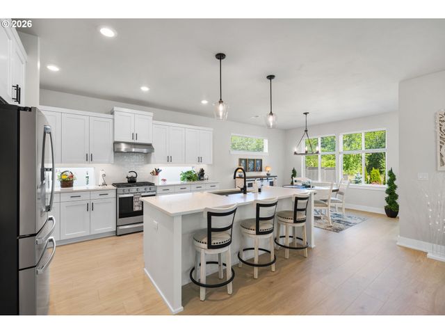 13806 Ne 102ND St, Vancouver, WA 98682