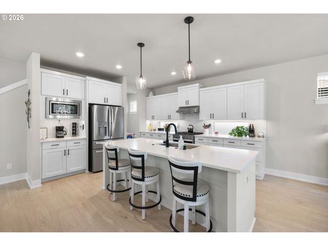 13806 Ne 102ND St, Vancouver, WA 98682