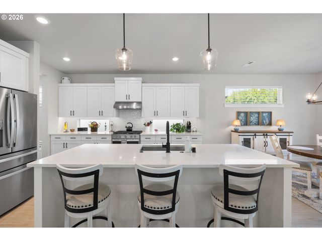 13806 Ne 102ND St, Vancouver, WA 98682