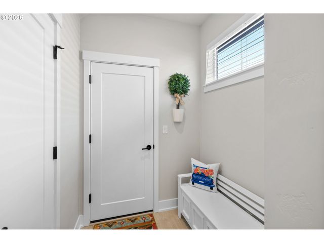 13806 Ne 102ND St, Vancouver, WA 98682