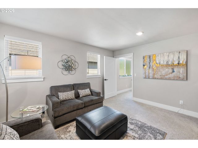 13806 Ne 102ND St, Vancouver, WA 98682