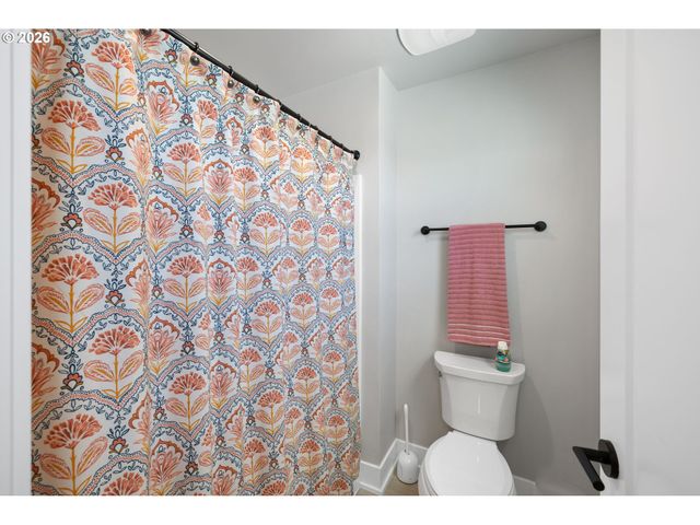 13806 Ne 102ND St, Vancouver, WA 98682