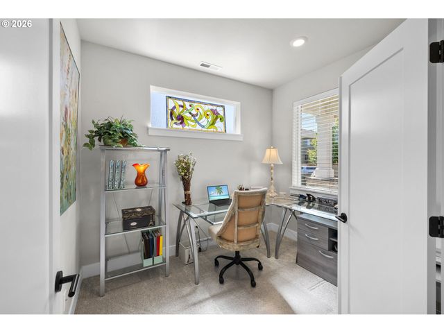 13806 Ne 102ND St, Vancouver, WA 98682