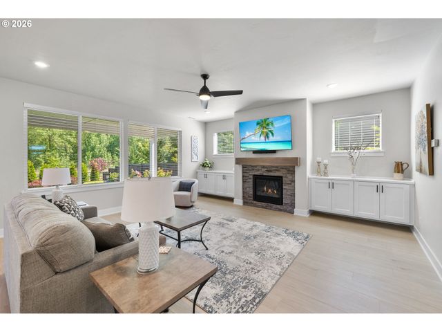 13806 Ne 102ND St, Vancouver, WA 98682