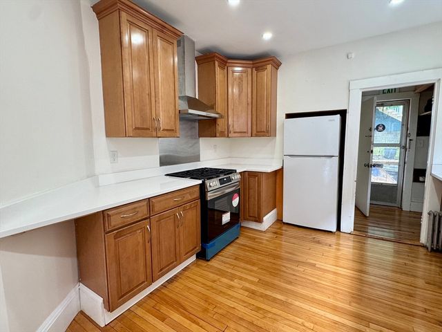 269 Alewife Brook Parkway 1, Somerville, MA 02144