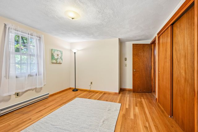 180 Hudson Rd, Stow, MA 01775