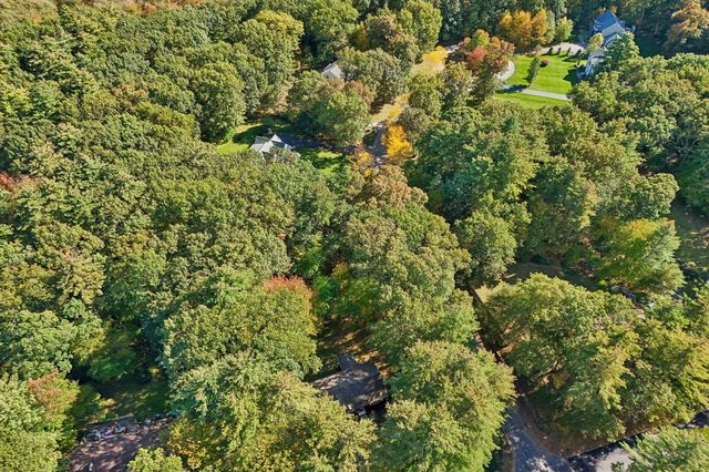 180 Hudson Rd, Stow, MA 01775