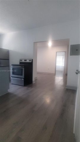 1322 SW 7th St 4, Miami, FL 33135