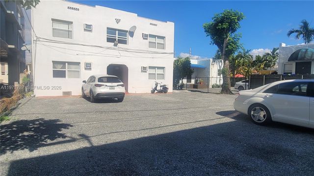 1322 SW 7th St 4, Miami, FL 33135