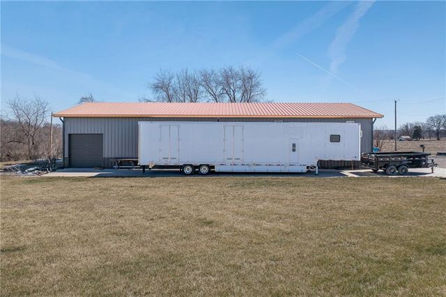 7300 80th Road, St Joseph, MO 64507