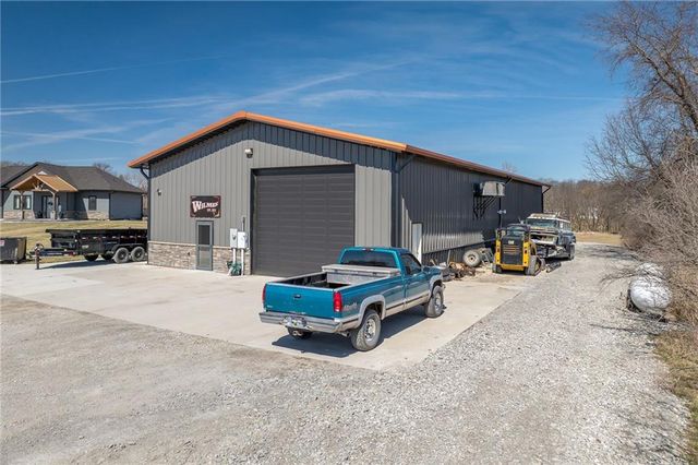 7300 80th Road, St Joseph, MO 64507