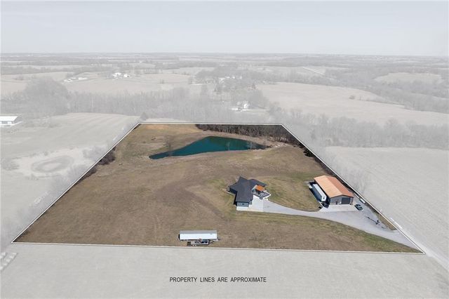 7300 80th Road, St Joseph, MO 64507