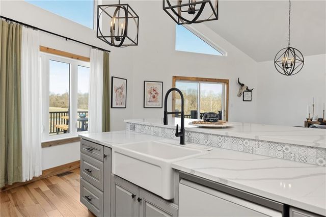 7300 80th Road, St Joseph, MO 64507