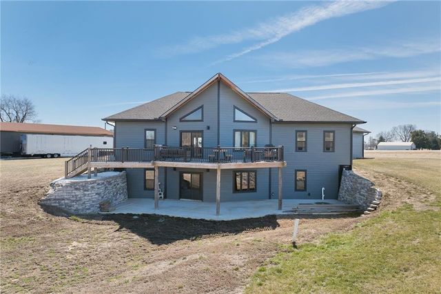 7300 80th Road, St Joseph, MO 64507